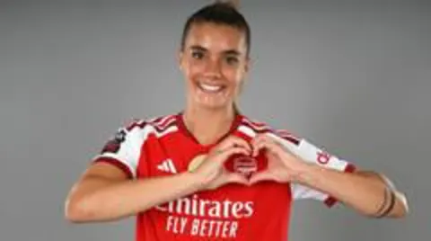 Arsenal'den sürpriz hamle: Alman golcü Selina Cerci kadroda