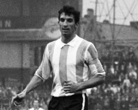 Dünya Futbolunda Kart Devriminin Mimarı Antonio Rattin Hayatını Kaybetti