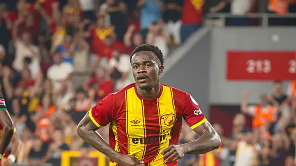 Göztepe'den Orta Sahaya Nijeryalı Takviye: Anthony Dennis İçin Coventry ile Görüşmeler Başladı görseli