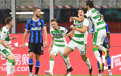 Inter Milan'dan Tarihi Dominasyon: İtalya'da Çifte Şampiyonluk