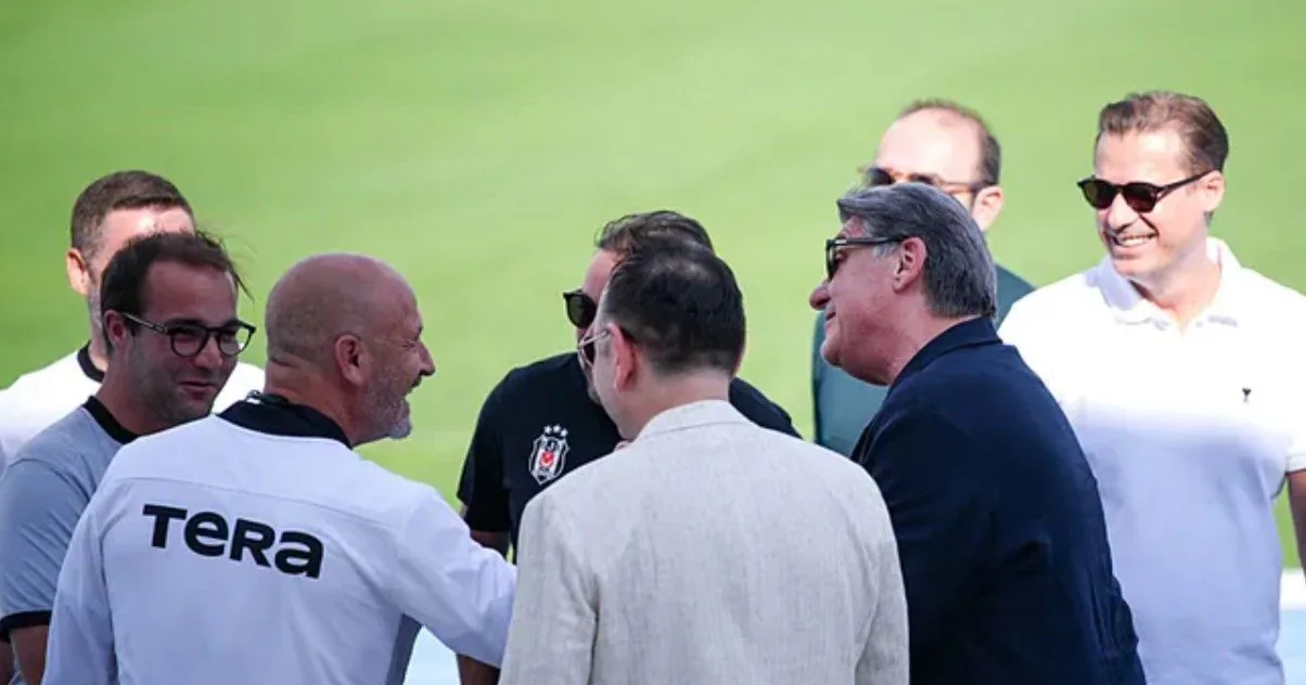 Beşiktaş'ta Yerli Operasyonu: Berkay Özcan ile Prensip Anlaşması Sağlandı Beşiktaş'ta Yerli Operasyonu: Berkay Özcan ile Prensip Anlaşması Sağlandı