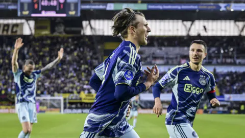 Ajax'ın Yeni Cevheri Mika Godts: Modern Kanat Rolü ve Milli Takım Tercihi