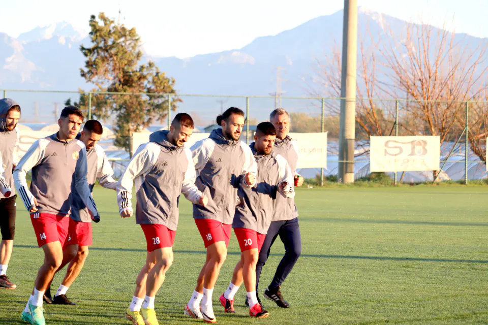 RB Salzburg'un Yaz Kampı Karnesi: Gamba Osaka ile Kritik Sınav görseli