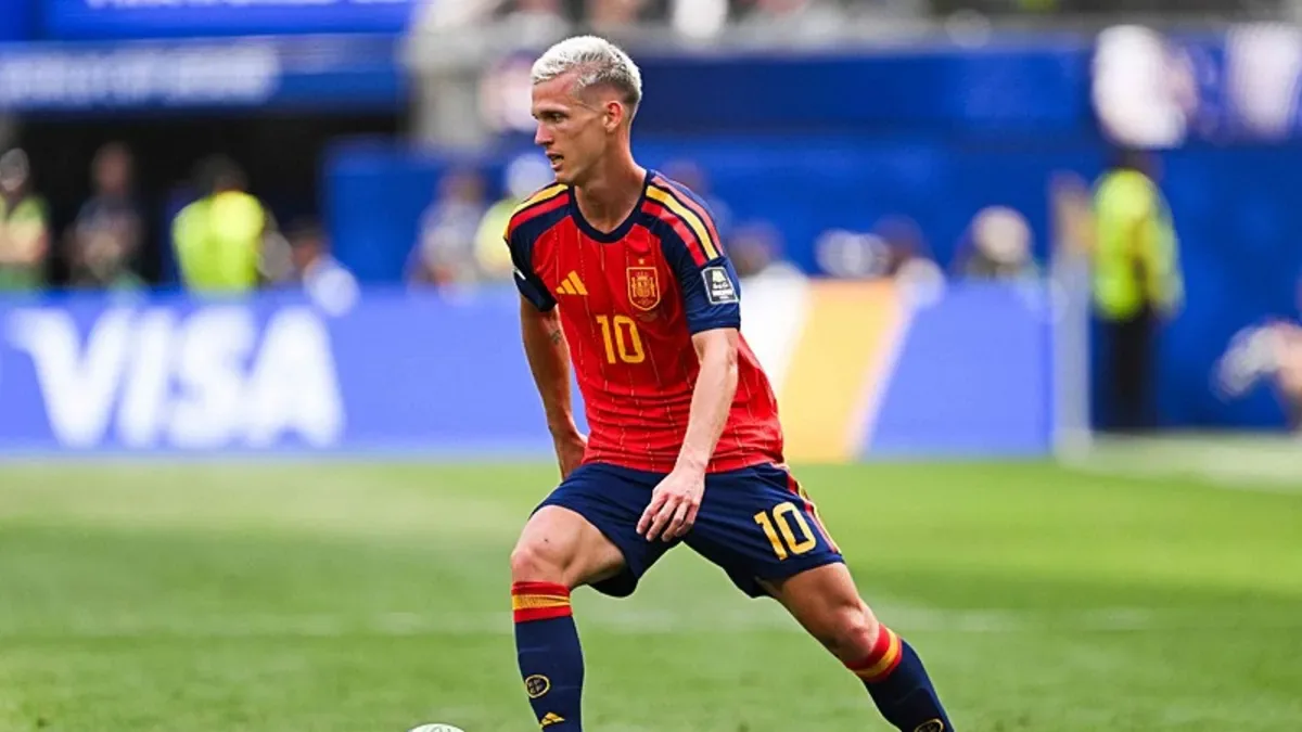 Galatasaray'da Dani Olmo Harekatı: Yıldız İsimden Beklenmedik Yanıt Galatasaray'da Dani Olmo Harekatı: Yıldız İsimden Beklenmedik Yanıt