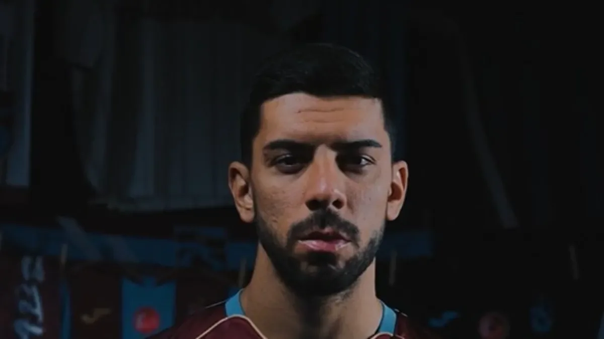 Trabzonspor Cenk Özkaçar Transferini Resmen Açıkladı: İşte Sözleşme Detayları Trabzonspor Cenk Özkaçar Transferini Resmen Açıkladı: İşte Sözleşme Detayları