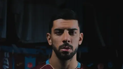 Trabzonspor Cenk Özkaçar Transferini Resmen Açıkladı: İşte Sözleşme Detayları