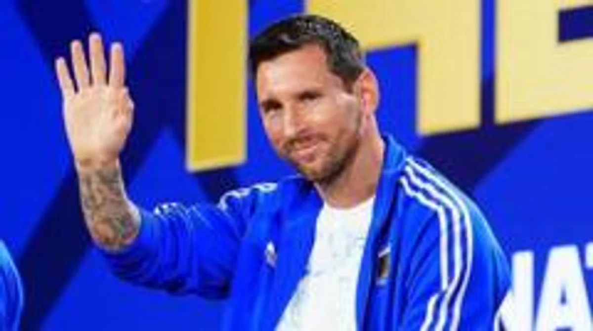 Lionel Messi'den Lamine Yamal Yorumu: Kaderin Cilvesi ve 'Kehanet' Fotoğrafı Lionel Messi'den Lamine Yamal Yorumu: Kaderin Cilvesi ve 'Kehanet' Fotoğrafı