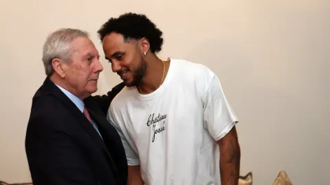Shane Larkin Fenerbahçe'de: Aziz Yıldırım ile İlk Görüşme Gerçekleşti