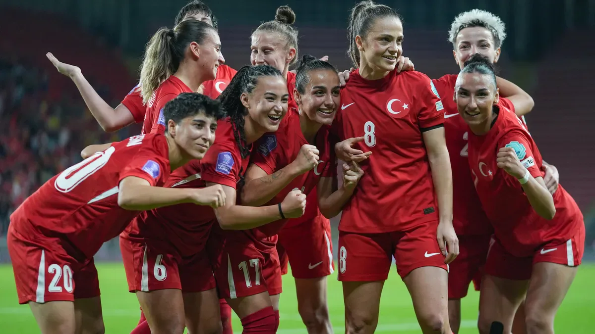 A Milli Kadın Futbol Takımı'nın Slovenya Maçı Pendik Stadı'nda Oynanacak A Milli Kadın Futbol Takımı'nın Slovenya Maçı Pendik Stadı'nda Oynanacak