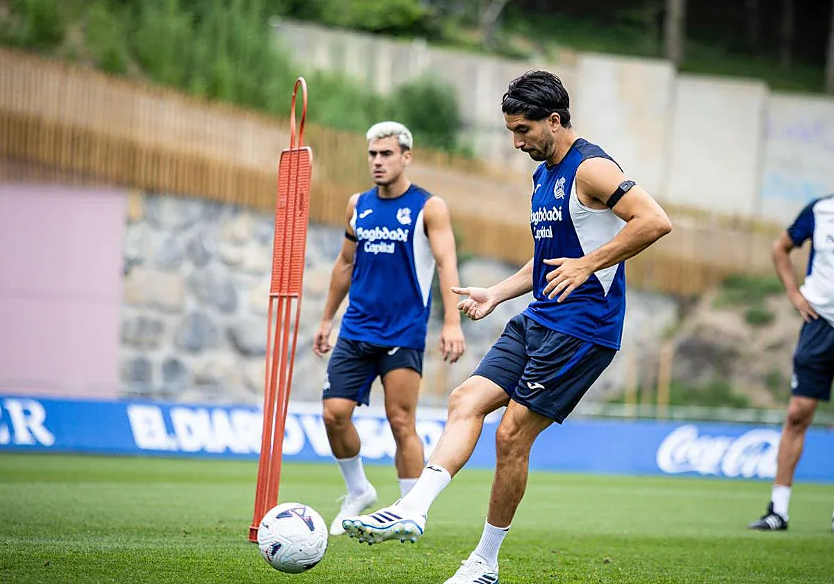 Real Sociedad Yeni Sezon Hazırlıklarına Racing Santander ile Başladı Real Sociedad Yeni Sezon Hazırlıklarına Racing Santander ile Başladı
