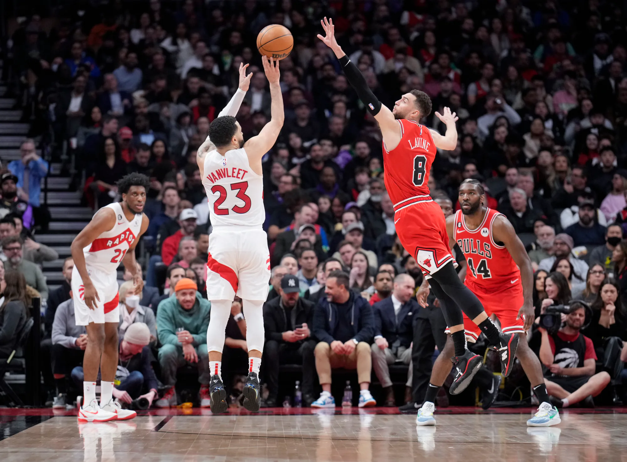 Nate Bittle NBA Yolculuğuna Toronto Raptors ile Başlıyor Nate Bittle NBA Yolculuğuna Toronto Raptors ile Başlıyor