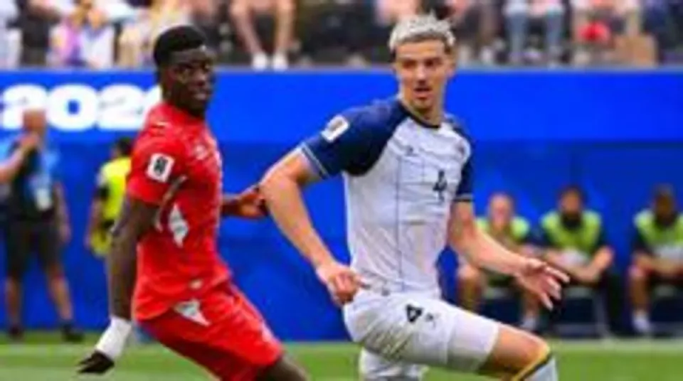 Leeds United'da Savunmaya Dev Takviye: Tarik Muharemovic Transferi Tamamlandı görseli