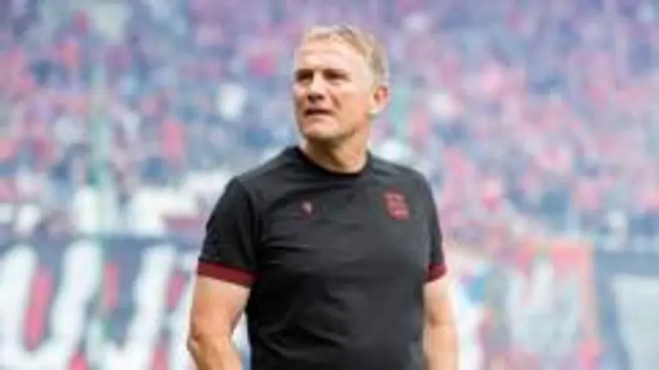 Phil Parkinson'dan Wrexham'a Premier Lig Hazırlığı: Championship Hedefi Netleşti görseli