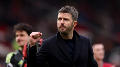 Manchester United'da Orta Saha Revizyonu: 160 Milyon Sterlinlik Yeni Plan Manchester United'da Orta Saha Revizyonu: 160 Milyon Sterlinlik Yeni Plan
