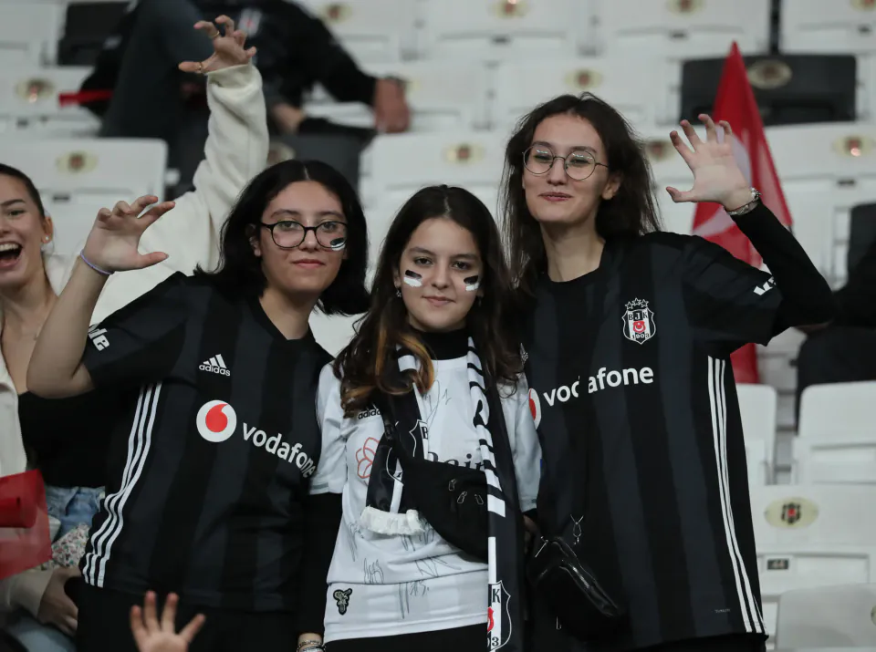 Samsunspor'da Yaz Hareketliliği: Dev Takas Gündemi ve 61. Yıl Coşkusu görseli