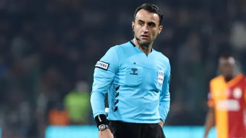 Türk Hakem Atilla Karaoğlan Şampiyonlar Ligi'nde Görev Alacak