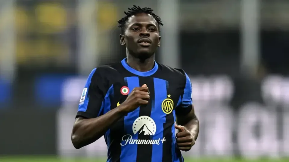 Trabzonspor'da Oulai'nin Yerine Inter'li Ebenezer Akinsanmiro Hamlesi görseli