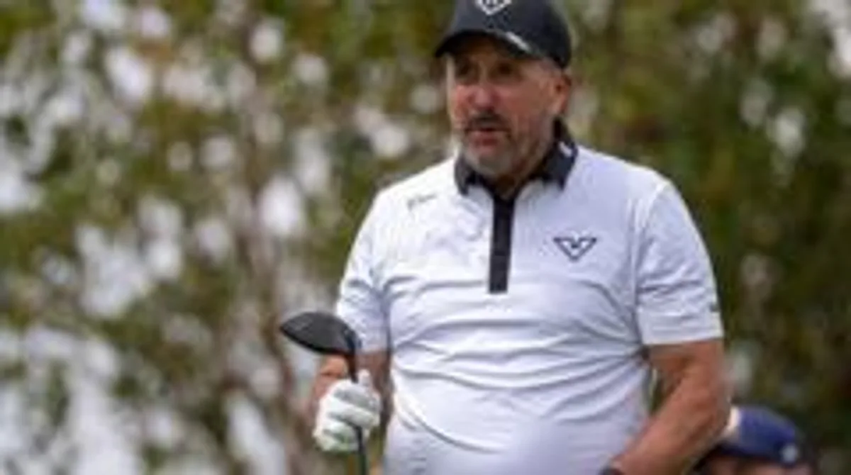 Phil Mickelson'dan 'Sözleşme Feshi ve Kötüye Kullanım' İddialarına Sert Yanıt Phil Mickelson'dan 'Sözleşme Feshi ve Kötüye Kullanım' İddialarına Sert Yanıt