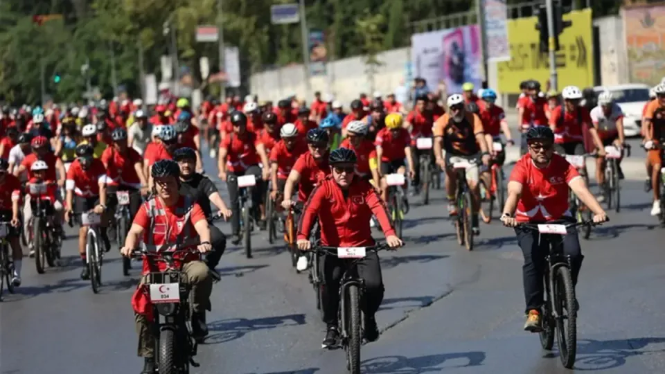 15 Temmuz Şehitleri Anısına İstanbul'da Anlamlı Bisiklet Turu görseli