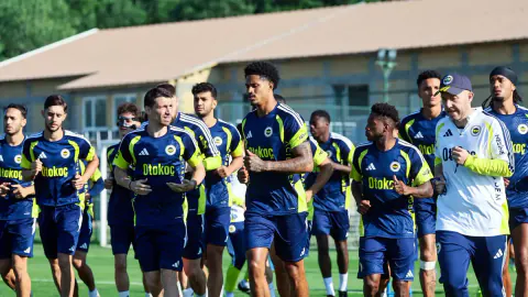 Fenerbahçe'de Diego Carlos Bilmecesi Çözüldü: Kampa Katılım Tarihi Belli Oldu