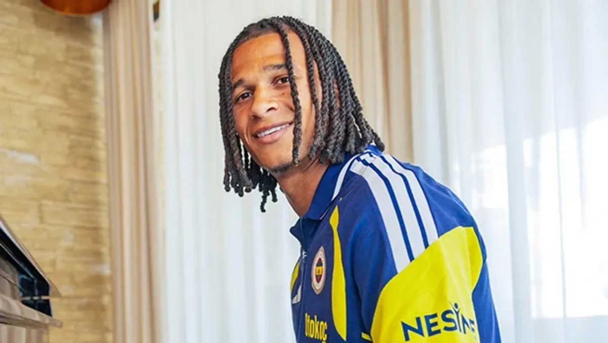 Nathan Ake'den Fenerbahçe'de transfer itirafı: Ederson ile görüştüm Nathan Ake'den Fenerbahçe'de transfer itirafı: Ederson ile görüştüm