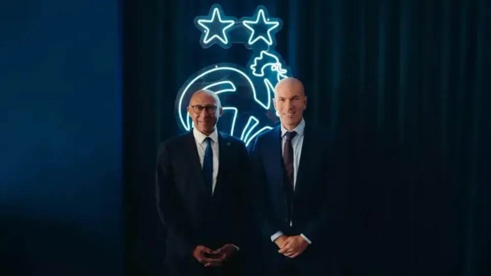 Laurent Blanc'tan Zinedine Zidane'a Destek: Fransa Milli Takımı'na Dönüş Sinyali görseli