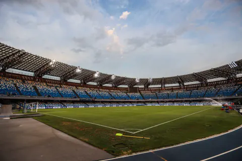 Güney'in Gururu SSC Napoli: Maradona Mirasından Modern Zaferlere