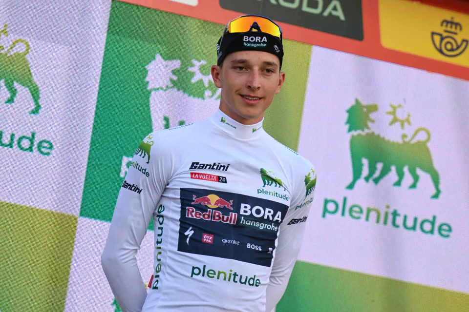 Florian Lipowitz: Biatlondan Tour de France Zirvesine Uzanan Başarı görseli