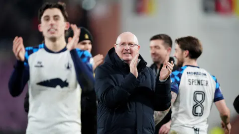 Falkirk Teknik Direktörü McGlynn'den Yeni Sezon İtirafı: Daha Zorlu Bir Mücadele Bekliyoruz