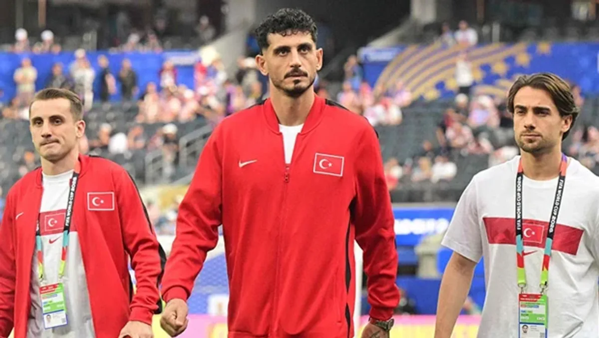 Trabzonspor'da transfer harekatı: Samet Akaydin ve 3 isimle imzalar atıldı