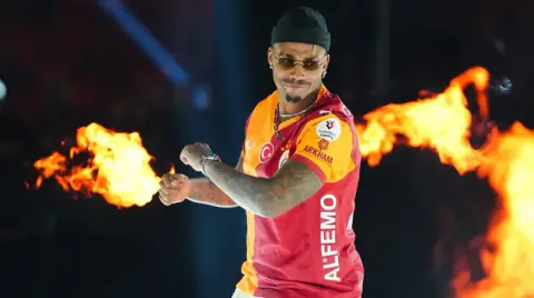 Mario Lemina'dan Gizemli Paylaşım: Astronomik Teklif ve Belirsizlik