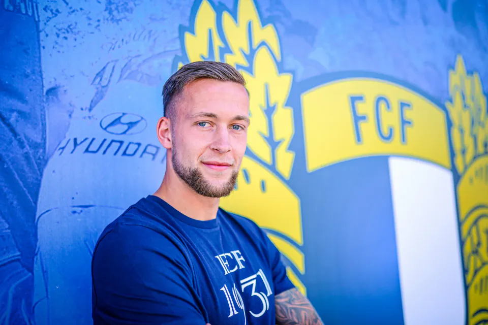 Justin de Haas: FC Famalicão'un Savunma Hattındaki Hollandalı Güç görseli