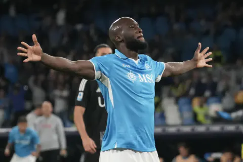 Napoli'de Conte Dönemi: Transfer Hamleleri ve Lukaku Bilmecesi