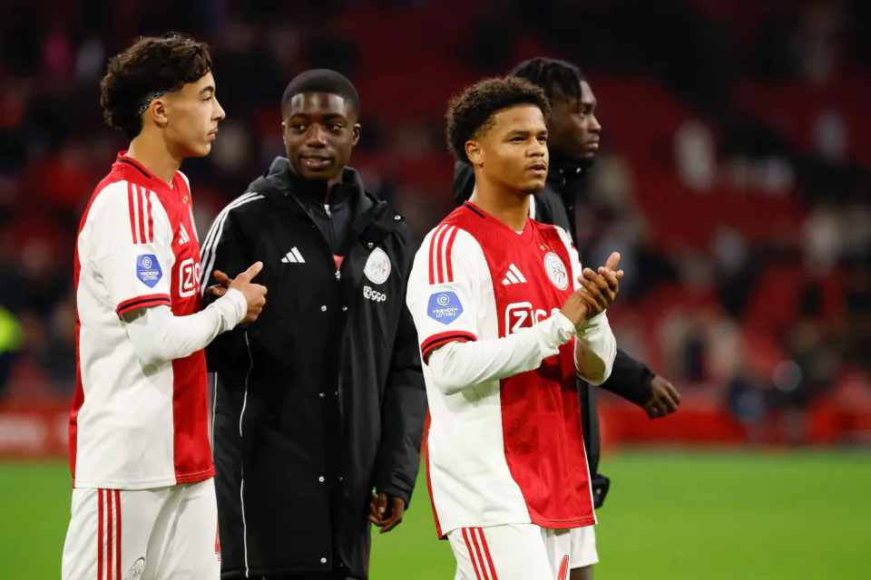 Ajax'ta Marcos Leonardo Krizi: Forvet Hattında Ayrılık Sinyalleri görseli