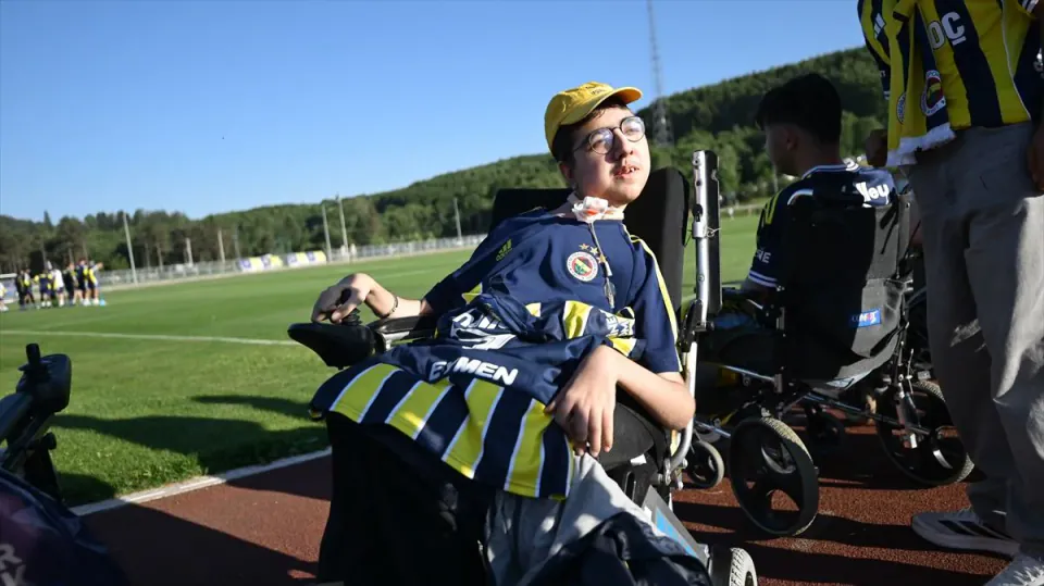 Fenerbahçe Aşkı Engelleri Aştı: SMA Hastası Yusuf Eymen Topuk Yaylası'nda görseli
