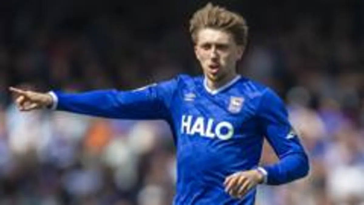 Rangers'dan Transfer Bombası: Dan Neil İmzayı Attı Rangers'dan Transfer Bombası: Dan Neil İmzayı Attı