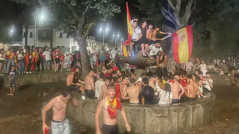 Ciudad Rodrigo'da Dünya Kupası kutlamaları trajediyle bitti: 13 yaşında çocuk hayatını kaybetti Ciudad Rodrigo'da Dünya Kupası kutlamaları trajediyle bitti: 13 yaşında çocuk hayatını kaybetti