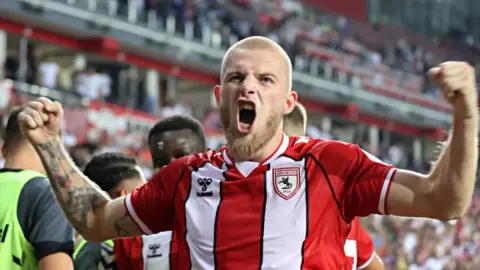Galatasaray'da Savunma Hattına Sürpriz İsim: Rick van Drongelen Gündemde