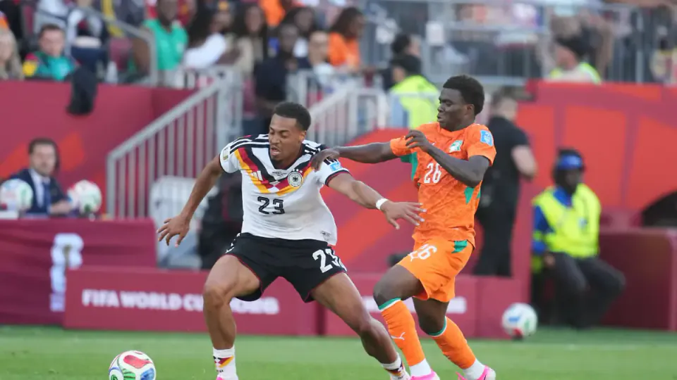 Borussia Dortmund'un Yeni Hedefi Bazoumana Touré: Bonservis Bedeli Belli Oldu görseli
