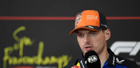 Max Verstappen'den Gelecek Açıklaması: Red Bull'da Kalacak mı?