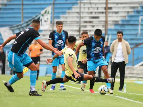 Arjantin Primera Nacional'da Kritik Randevu: Ferrocarril Midland ve Gimnasia Jujuy