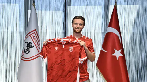 Samsunspor Orta Sahayı Güçlendirdi: Elliot Watt Resmiyet Kazandı