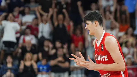 U17 Milli Basketbol Takımı'ndan Sırbistan Mesajı: Darius Karutasu Hedefini Belirledi