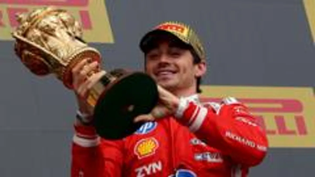 Charles Leclerc İngiltere Grand Prix'sinde Zafere Uzandı: Russell ve Hamilton Geride Kaldı Charles Leclerc İngiltere Grand Prix'sinde Zafere Uzandı: Russell ve Hamilton Geride Kaldı