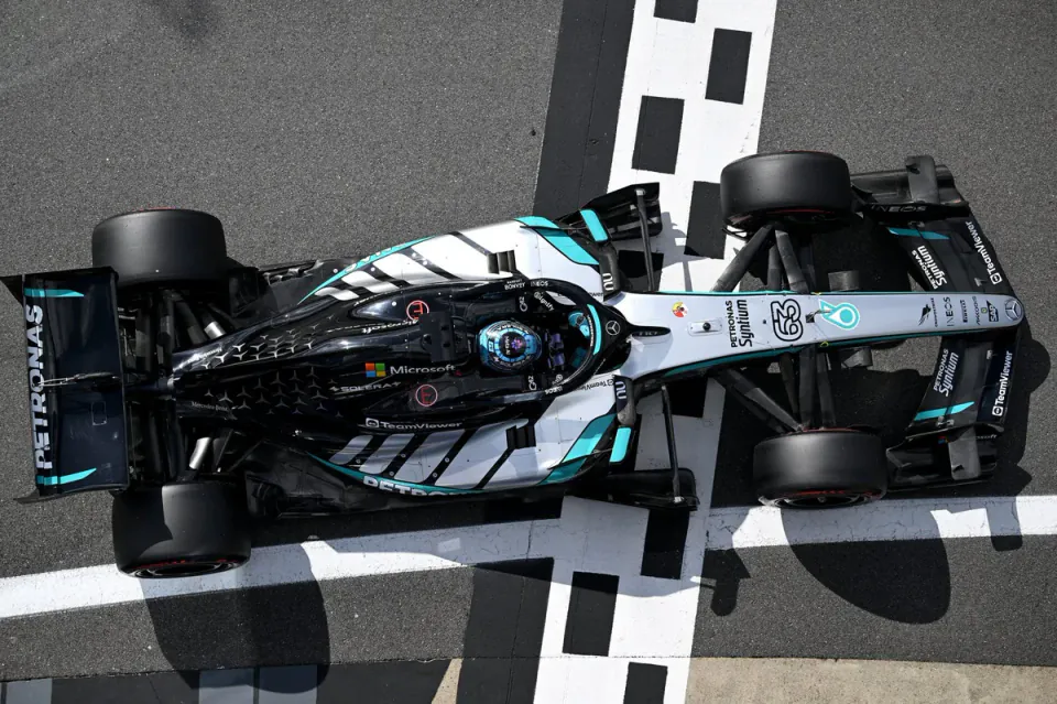 Mercedes'ten F1'de 'Lift' Hamlesi: MGU-K Gücü İçin Kurallar Nasıl Esnetildi? görseli