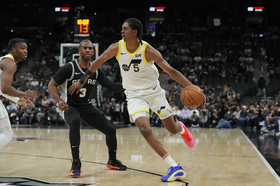 NBA'in Genç Yeteneği Cody Williams: Utah Jazz'daki Gelişim Süreci görseli