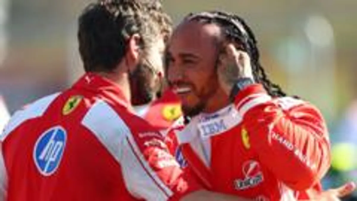 Silverstone Sprint Sıralamaları: Lewis Hamilton Pol Pozisyonunu Kaptı Silverstone Sprint Sıralamaları: Lewis Hamilton Pol Pozisyonunu Kaptı