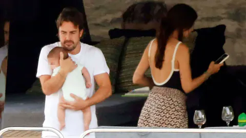Fernando Alonso ve Melissa Jiménez'den İlk Baba-Oğul Karesi