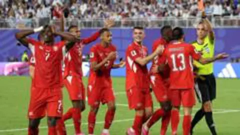 UEFA'dan VAR Hakemlerine Kritik Talimat: Simülasyonlar Artık Farklı Değerlendirilecek