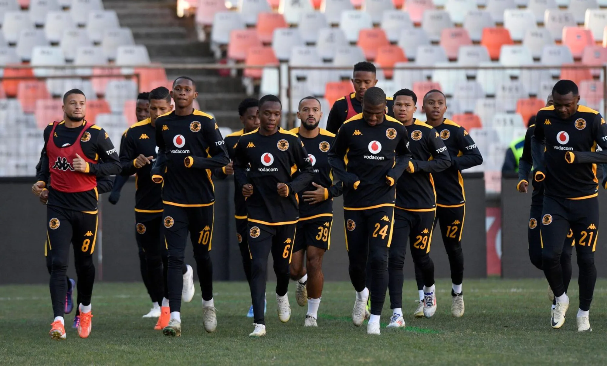 Kaizer Chiefs'te Yeni Sezon Hazırlıkları: Toyota Cup ve Genç Yetenek Moffitt Kaizer Chiefs'te Yeni Sezon Hazırlıkları: Toyota Cup ve Genç Yetenek Moffitt